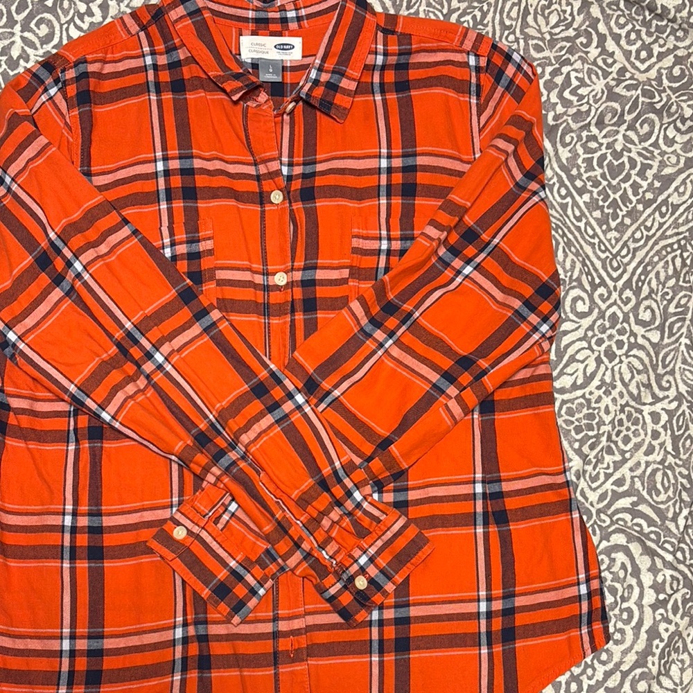 Old Navy Women Orange and blue Plaid Shirt … gentle used